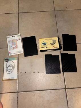 Sizzix Bundle with XL Extended Cutting Pad